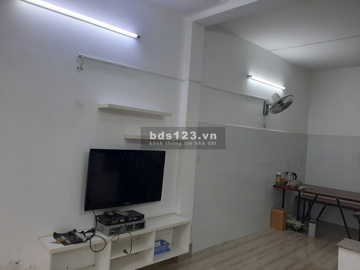 Chủ cần vốn làm ăn bấn gấp căn nhà rẻ giá 3,5 tỷ đồng còn thương lượng, khu dân cư