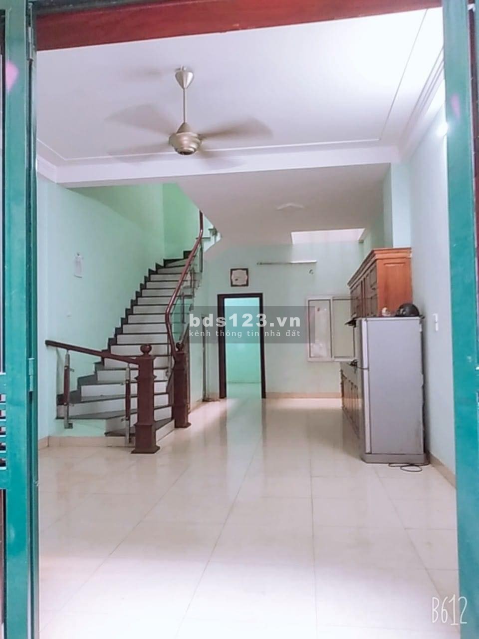 Cho thuê nhà 4 tầng ngõ ô tô phố Âu Cơ Quận Tây Hồ chỉ 15 triệu/tháng