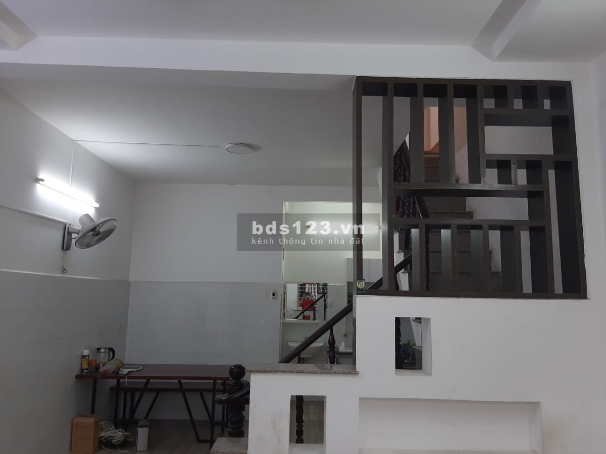Chủ cần vốn làm ăn bấn gấp căn nhà rẻ giá 3,5 tỷ đồng còn thương lượng, khu dân cư