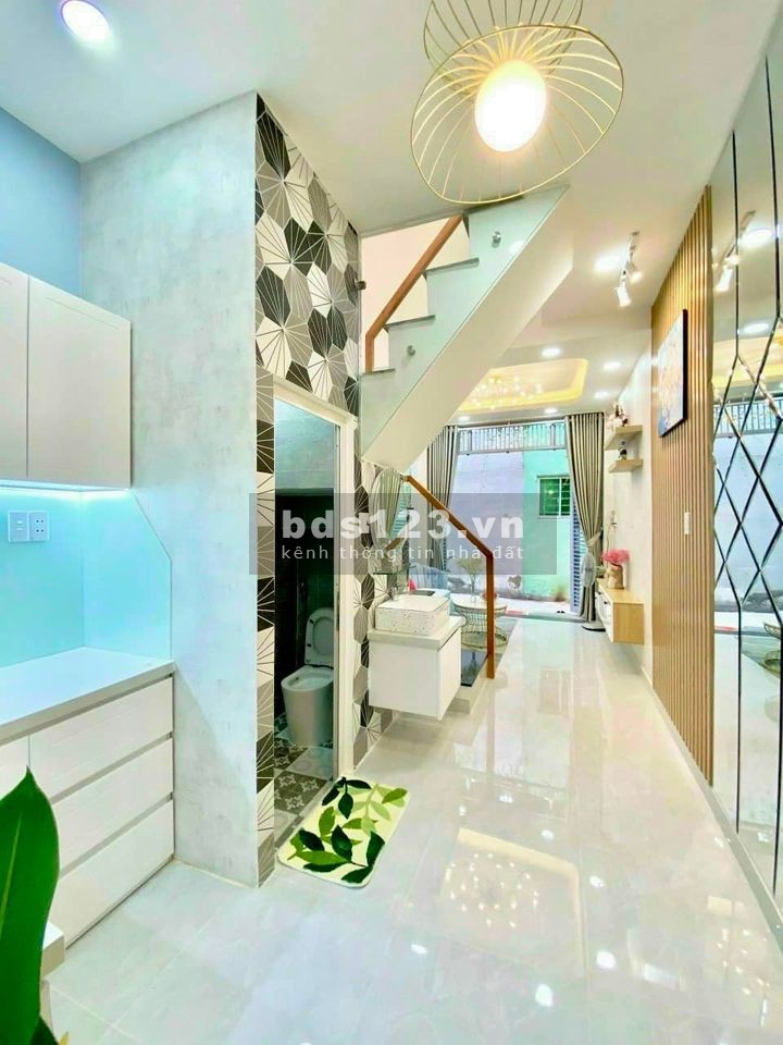 Siêu phẩm nhà mới 100% FULL NT, hẻm vào 8m, 80m² 2 PN, 1 sẹc 700 triệu SHR Nguyễn Văn Bứa 0395171772