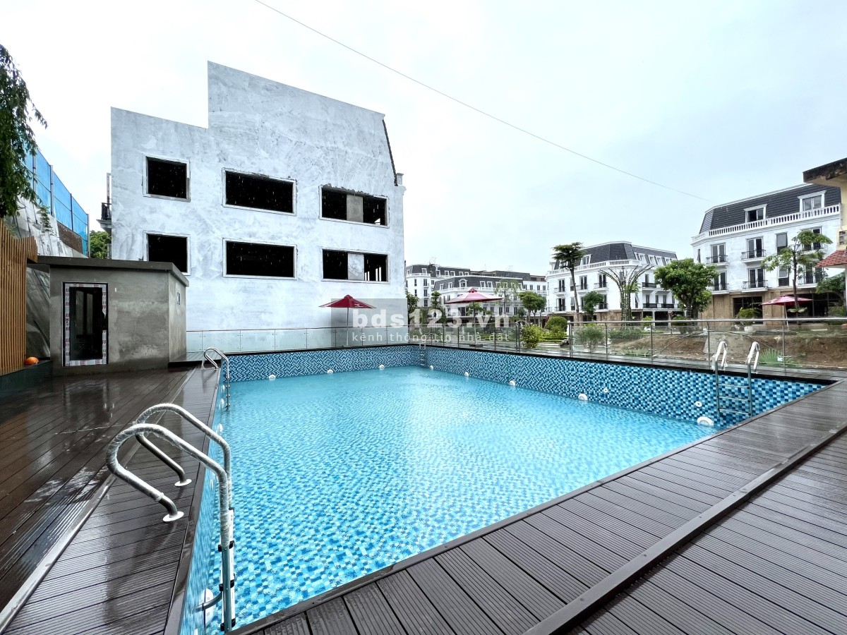 Bán shophouse giá chỉ 1.3 tỷ nhận kinh doanh ngay trung tâm khu phố thương mại