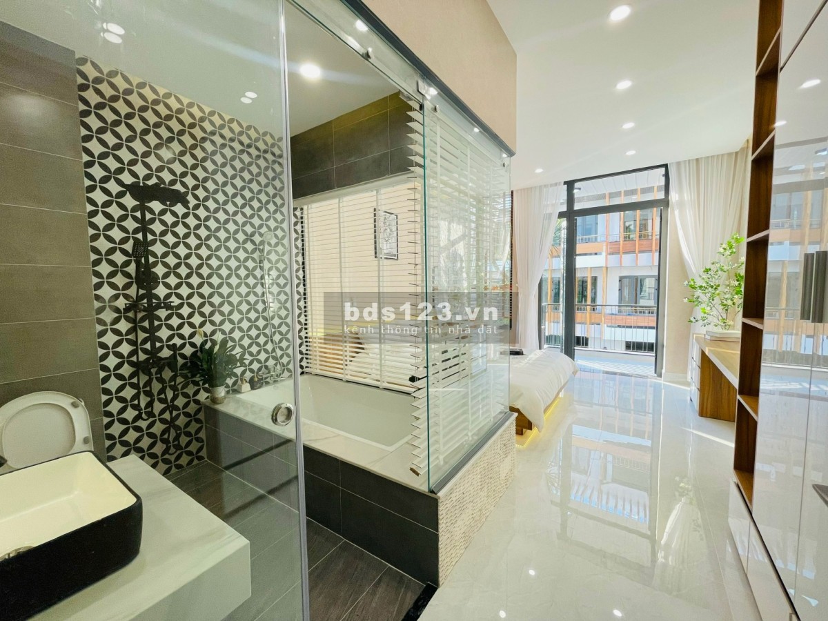 Bán nhà phố liền kề Phường 12, Quận Gò Vấp, Hồ Chí Minh khu dân cư đông đúc