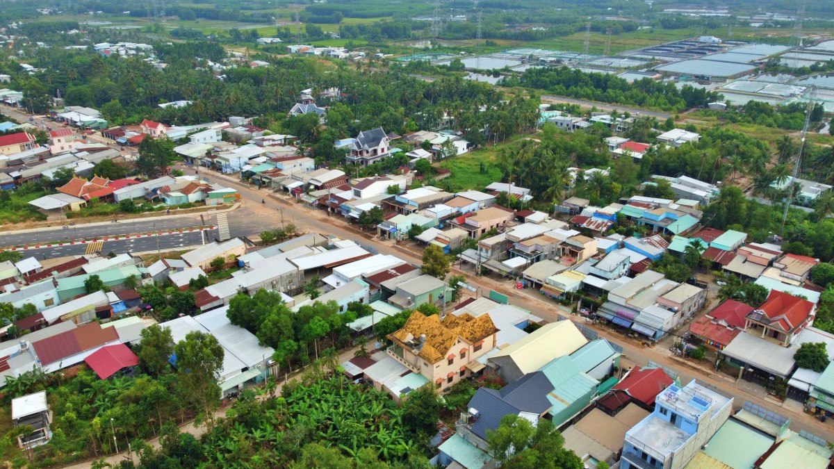 Cần bán gấp nền đất full thổ cư huyện Nhơn Trạch giảm ngay 100 triệu, sổ hồng riêng