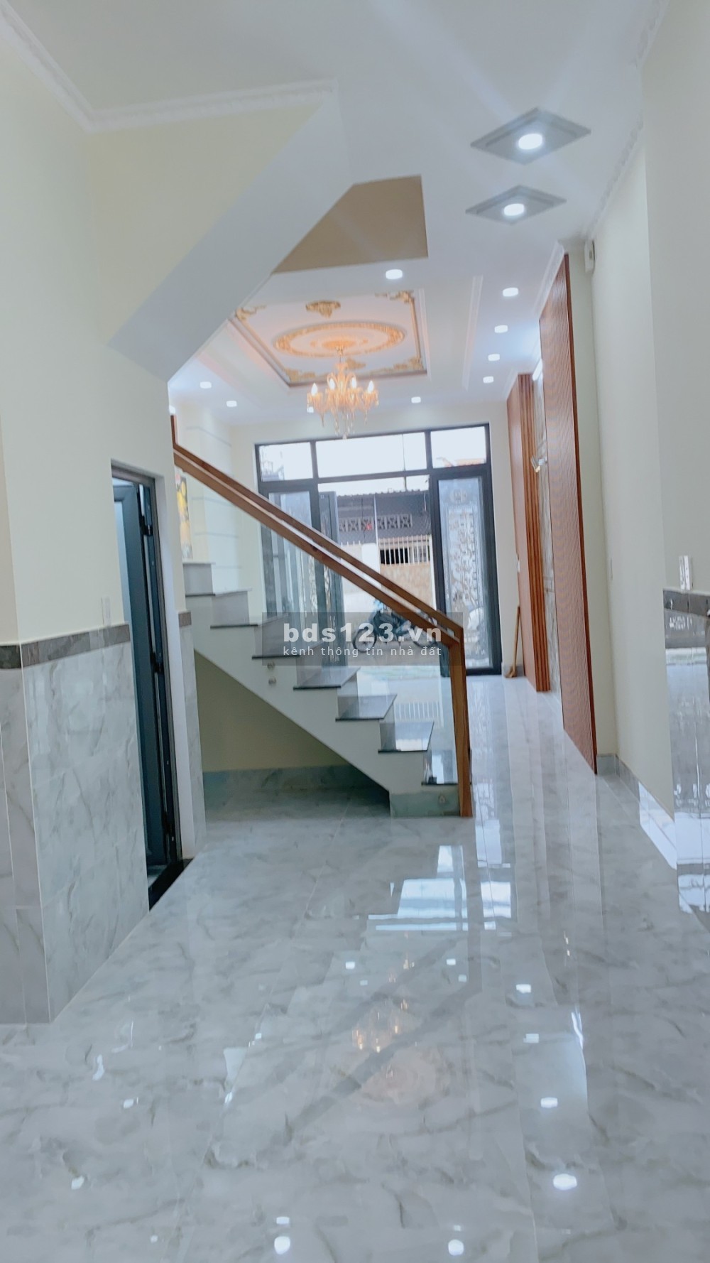 Nhà phong cách Châu Âu Tăng Nhơn Phú A Thủ Đức 4 tầng bê tông cốt thép