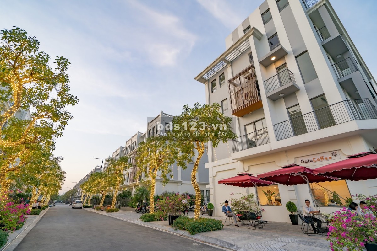 Shophouse 75m2 trung tâm Vành Đai 3 dự án The Manor Center Park đa dạng tiện ích nội khu - giá CĐT