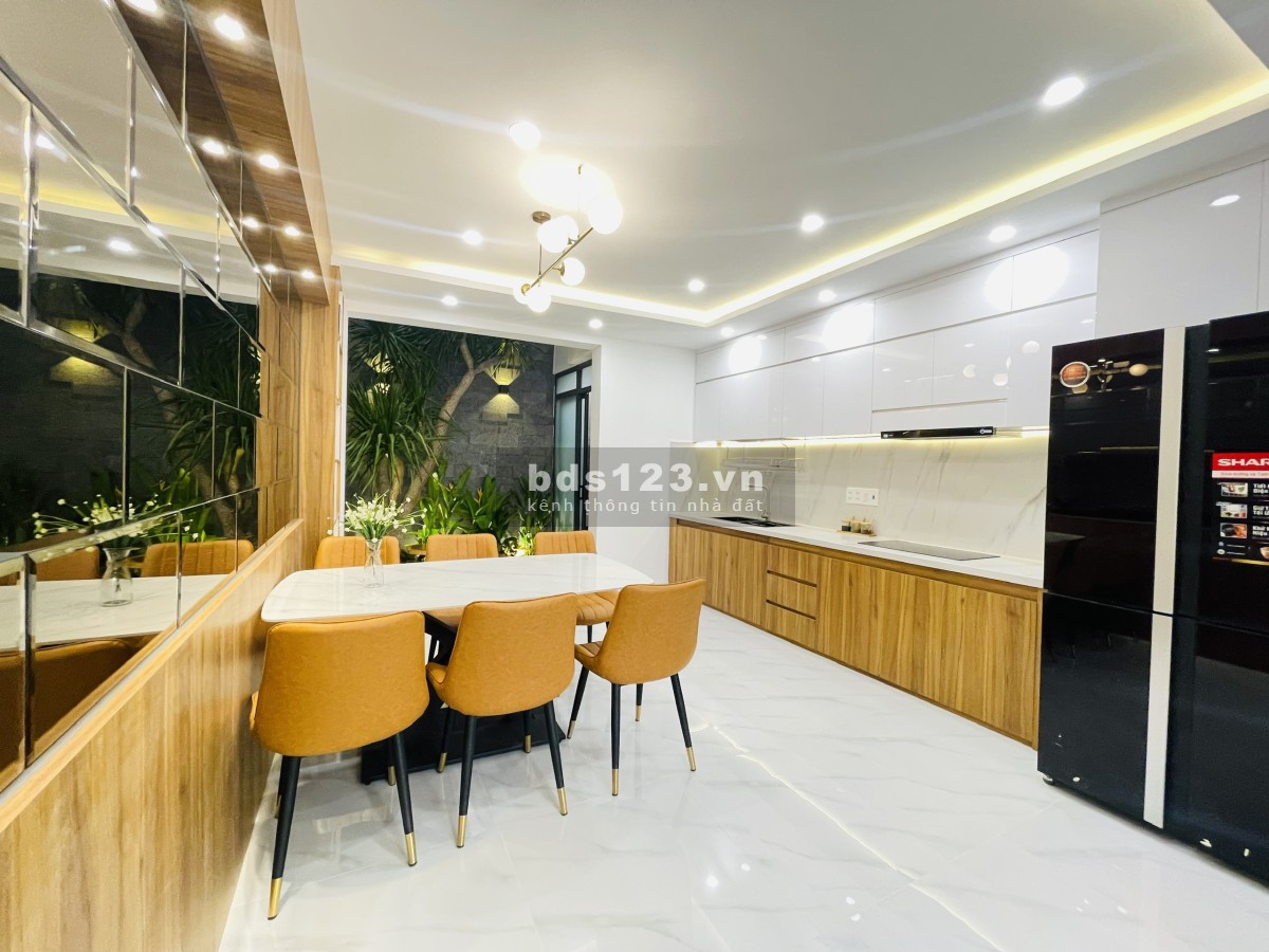 Bán nhà phố liền kề Phường 12, Quận Gò Vấp, Hồ Chí Minh khu dân cư đông đúc