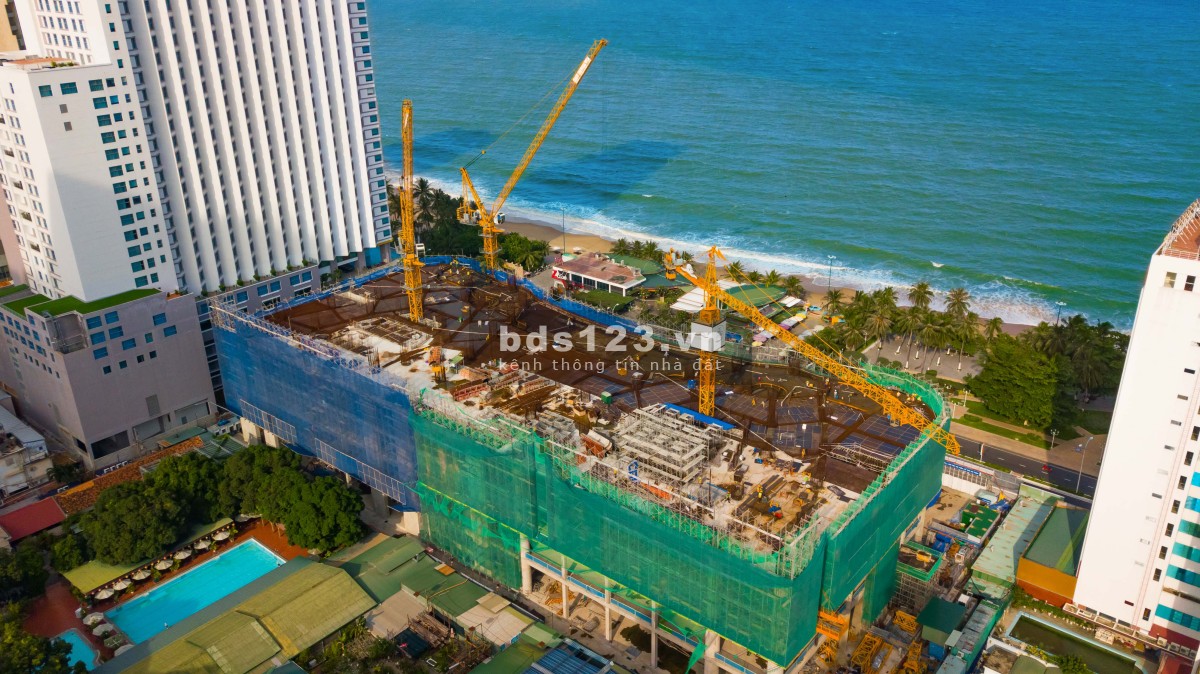Với giá chỉ từ 3.3 Tỷ bạn sẽ sở hữu 1 căn hộ cao cấp View Biển Nha Trang 100%