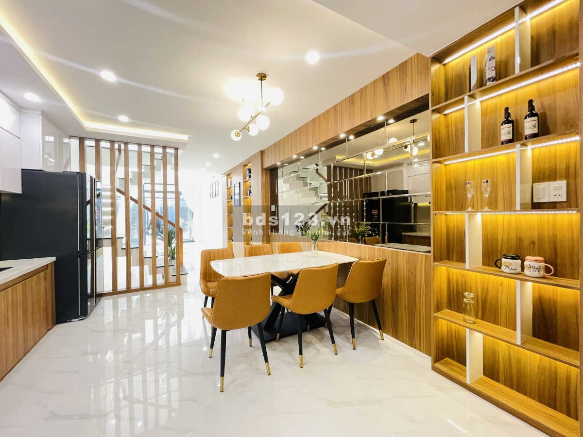 Bán nhà phố liền kề Phường 12, Quận Gò Vấp, Hồ Chí Minh khu dân cư đông đúc