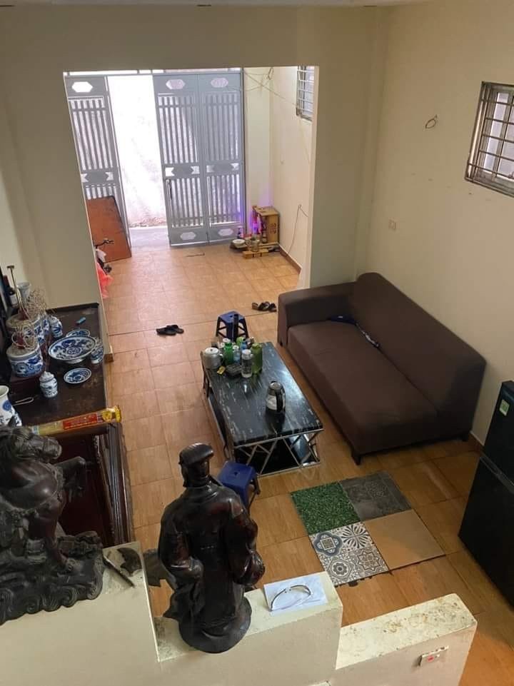 Bán nhà riêng Quận Cầu Giấy diện tích 50m² x 5 tầng, MT 4m giá bán chỉ 5,5 tỷ đồng