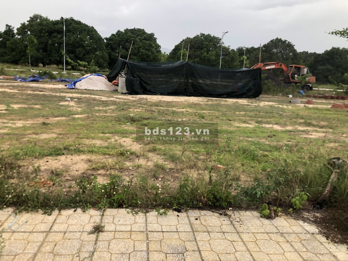 Bán đất Cam Hải Tây đường rộng 9m cách đường Đinh Tiên Hoàng 30m full thổ cư