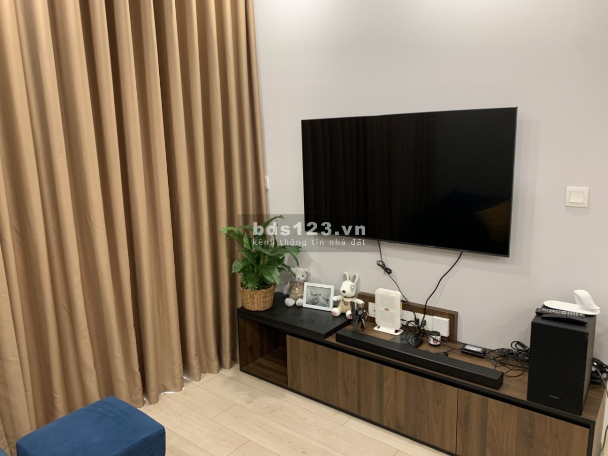 Chính chủ kí gửi bán căn 2PN 76m2 view nội khu siêu đẹp, full nội thất cao cấp giá 4,65 tỷ bao hết