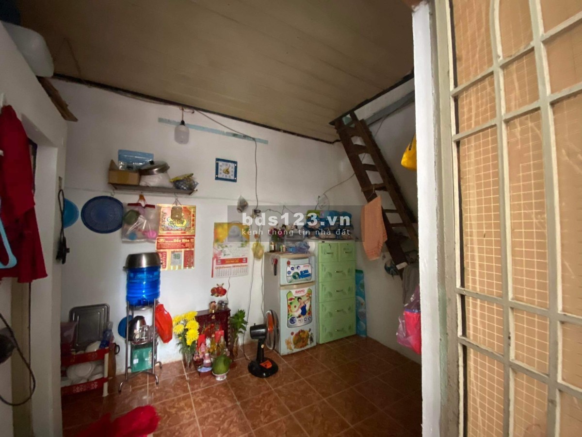 Bán Nhà Gần Chợ Tân Bình, Hẻm Xe Hơi, Nhà cấp 4, 373 Lý Thường Kiệt, Tân Bình