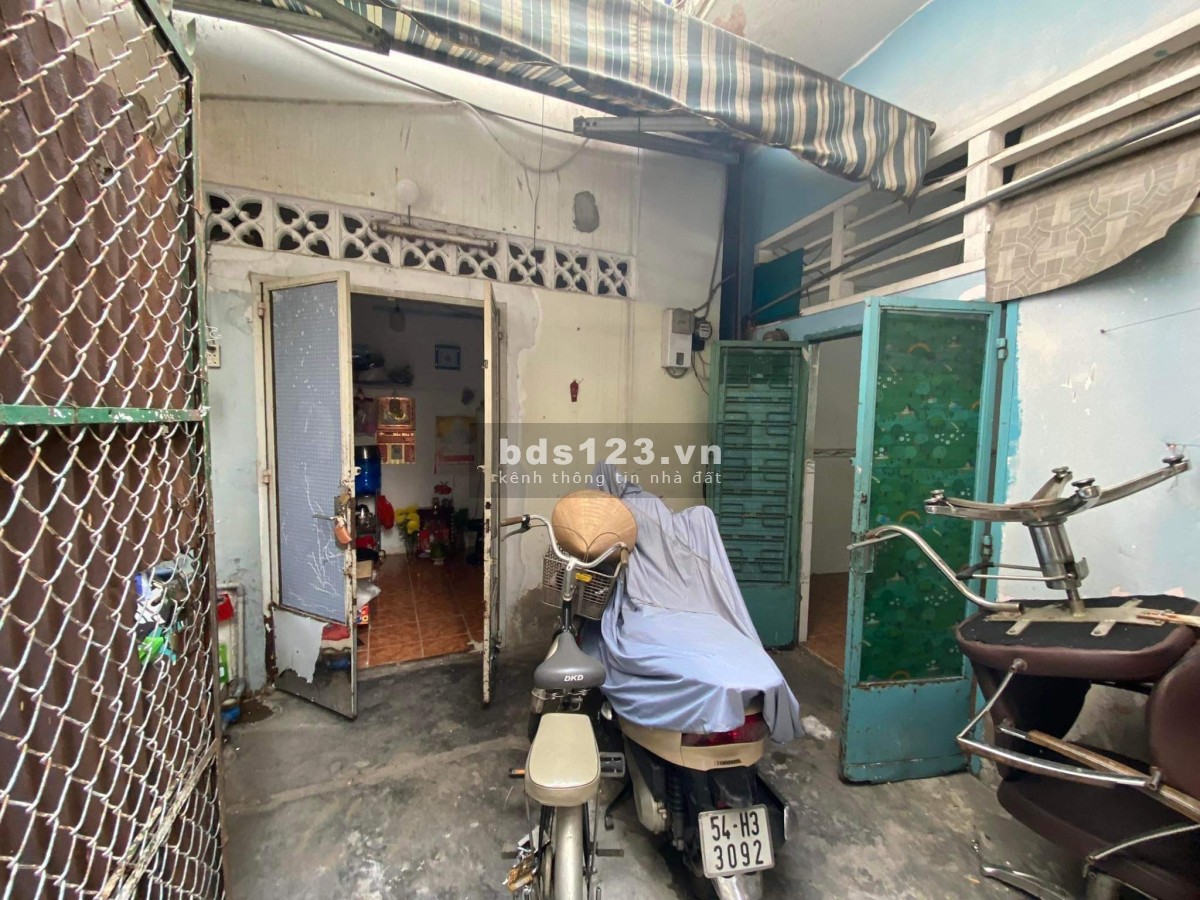 Bán Nhà Gần Chợ Tân Bình, Hẻm Xe Hơi, Nhà cấp 4, 373 Lý Thường Kiệt, Tân Bình