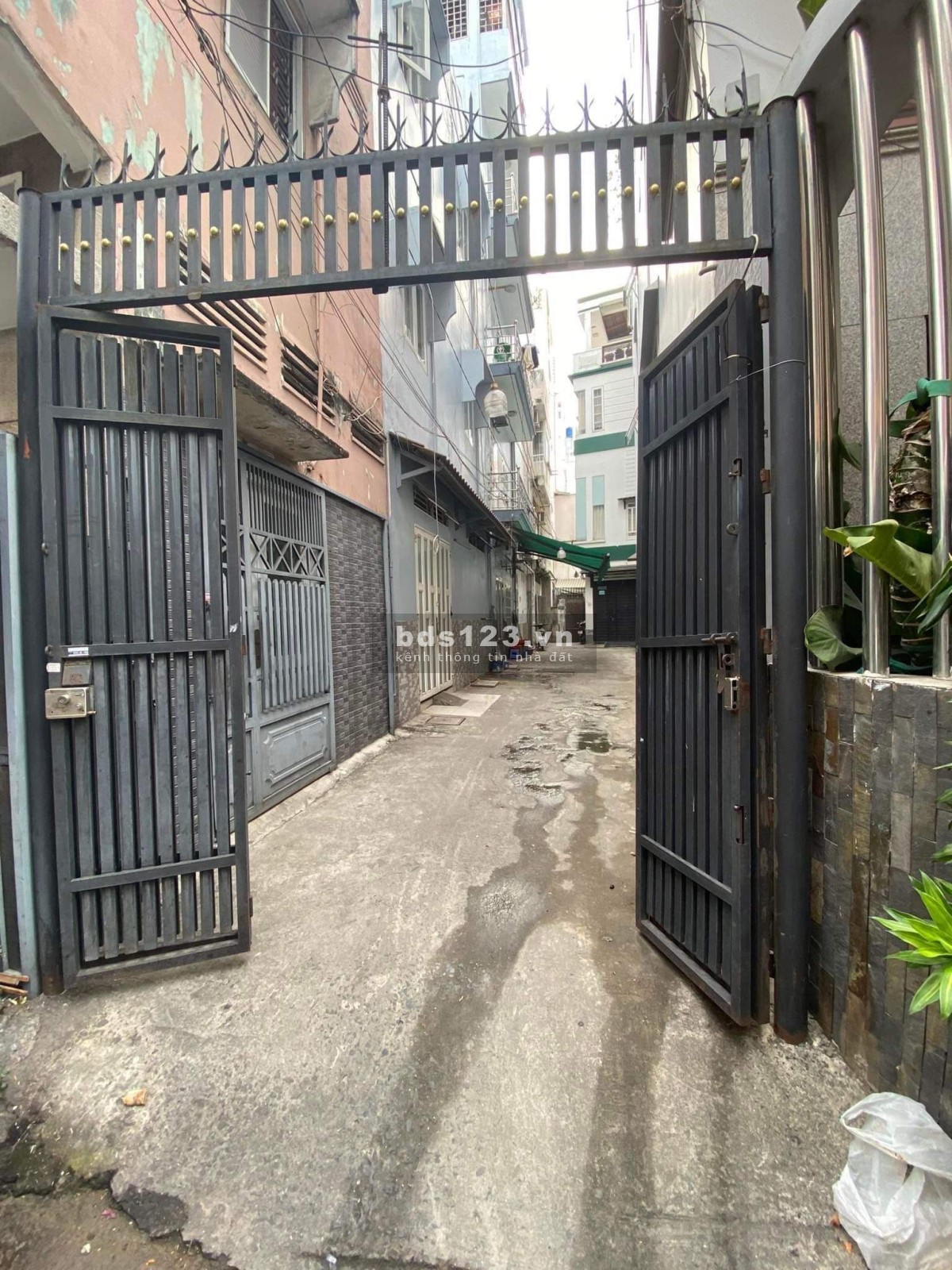Bán Nhà Gần Chợ Tân Bình, Hẻm Xe Hơi, Nhà cấp 4, 373 Lý Thường Kiệt, Tân Bình