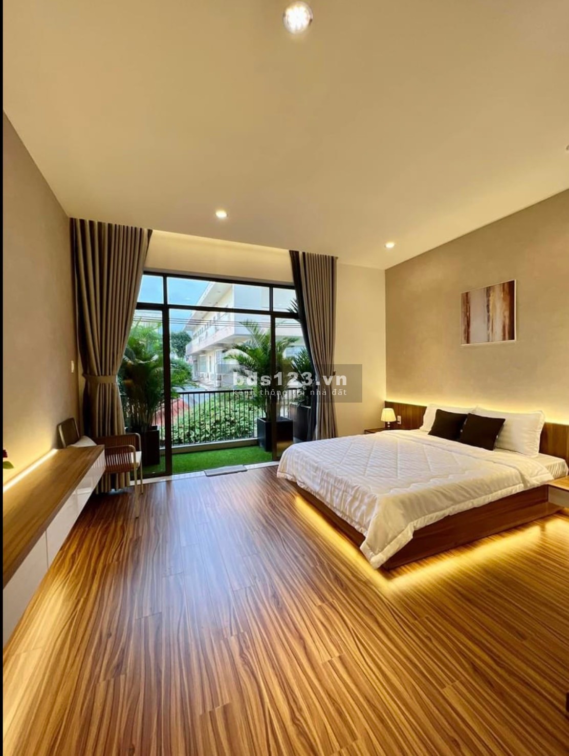 Bán nhà phố có thang máy đường Quang Trung phường 10 Gò Vấp giá thương lượng