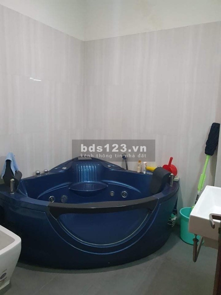 Bán nhà 5 Tầng. Hẻm xe hơi, đường Nghĩa Phát, phường 6, Tân Bình/ DT: 76m2. Giá 14 tỷ.