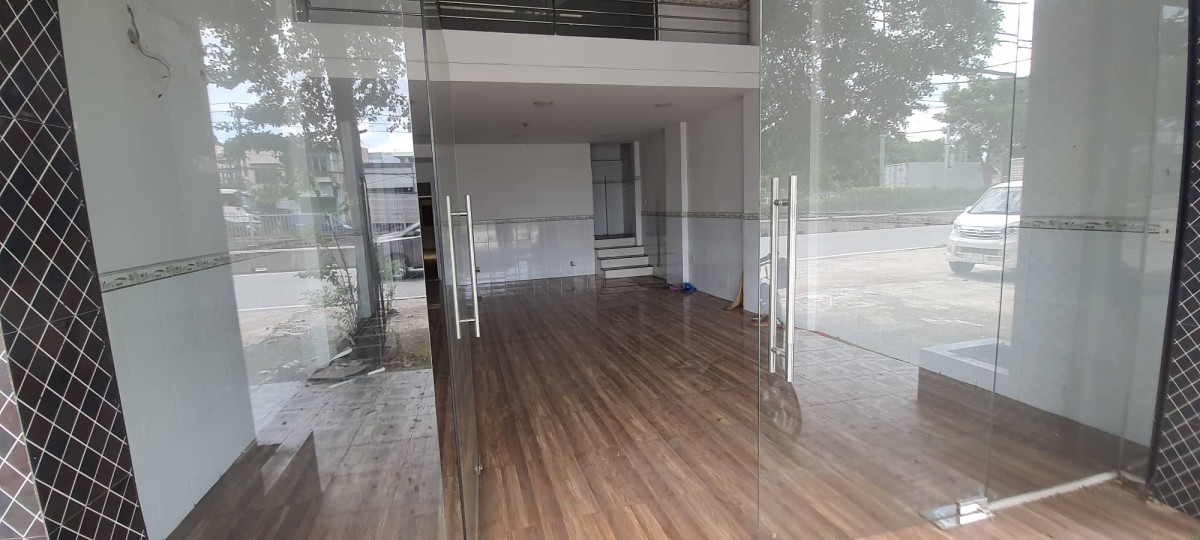 Mặt tiền QL1A, diện tích sử dụng 7X23m, giá bán 6 tỷ9. Tam Bình Quận Thủ Đức