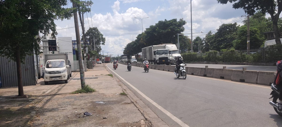 Mặt tiền QL1A, diện tích sử dụng 7X23m, giá bán 6 tỷ9. Tam Bình Quận Thủ Đức