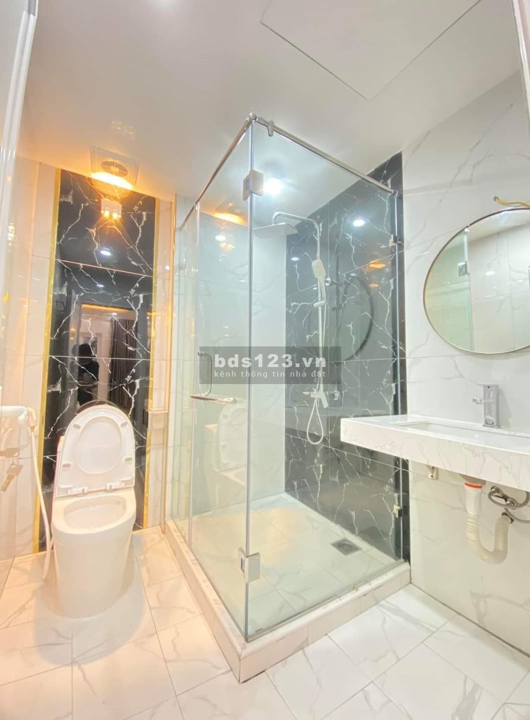 Bán nhà ở ngay phố Kim Mã nhà ở theo “ ý “ mình diện tích 38m² nhỉnh giá 4 tỷ đồng
