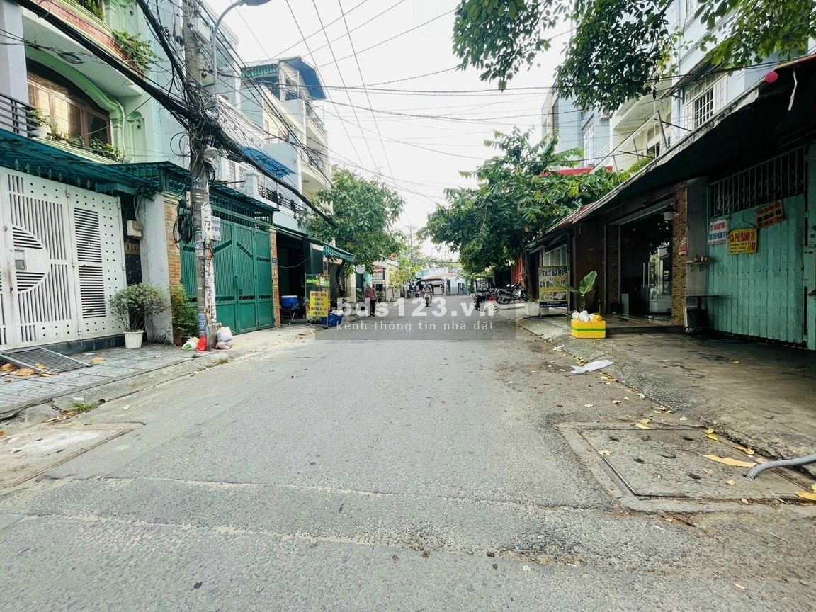 Bán siêu phẩm nhà phố giá bán 12tỷ900 triệu đường số 28 phường 6 Quận Gò Vấp
