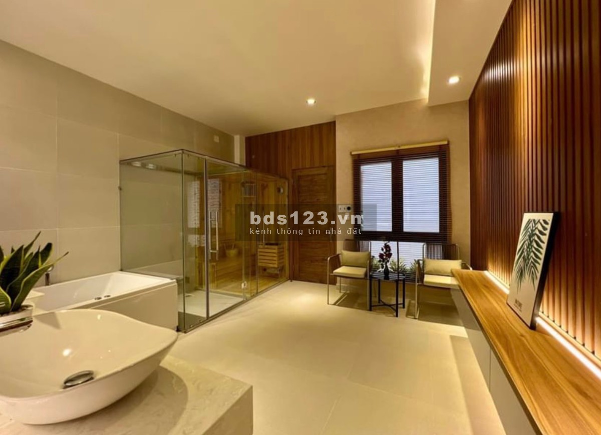 Bán nhà phố có thang máy đường Quang Trung phường 10 Gò Vấp giá thương lượng