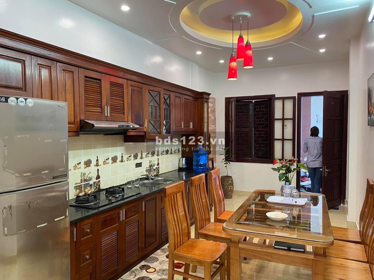 Bán nhà ngõ ô tô thông hẻm 144 Quan Nhân 5 tầng đúc, giá 53m², giá chỉ 5,1 tỷ đồng