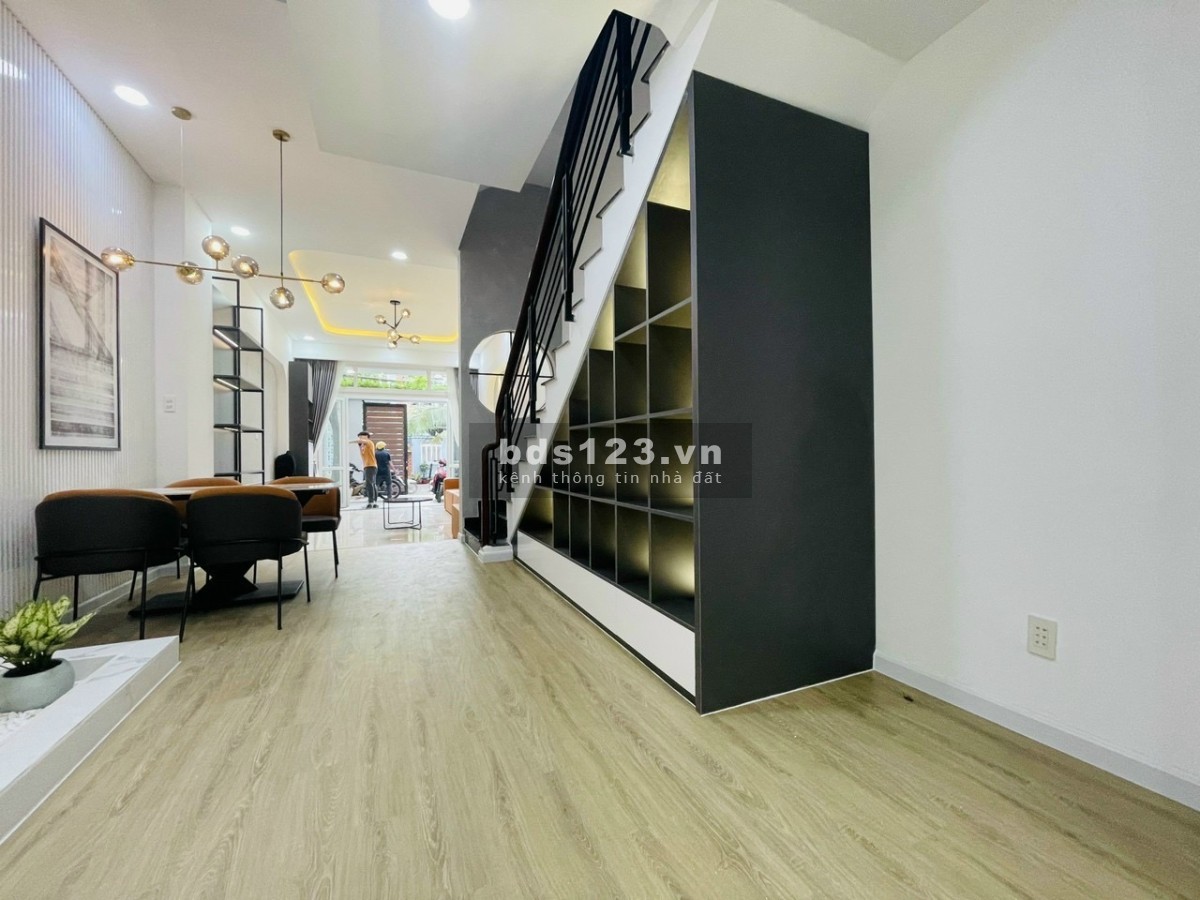 Bán siêu phẩm nhà phố giá bán 12tỷ900 triệu đường số 28 phường 6 Quận Gò Vấp