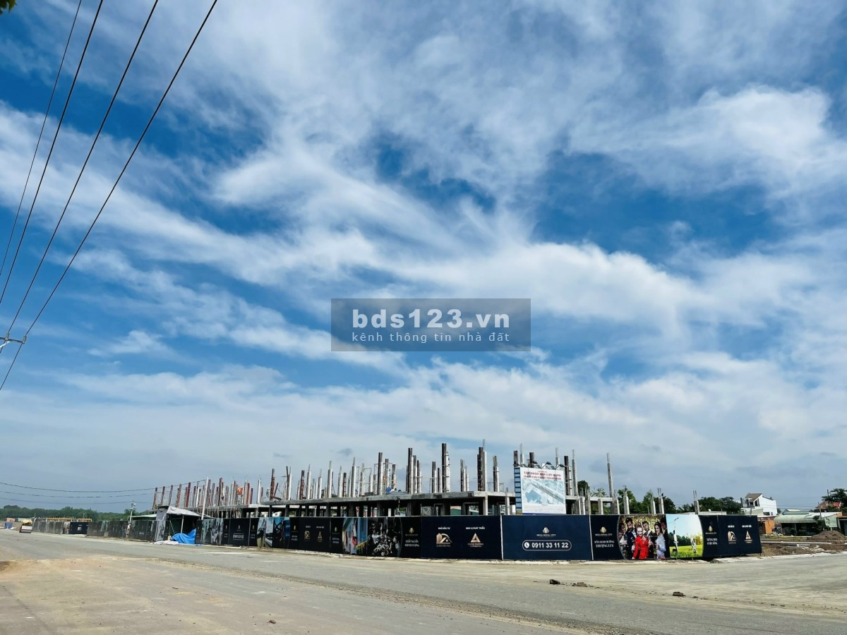 Cơ hội đầu tư shophouse nằm ngay tại trung tâm thành phố chỉ từ 1.1 tỷ, giá tốt