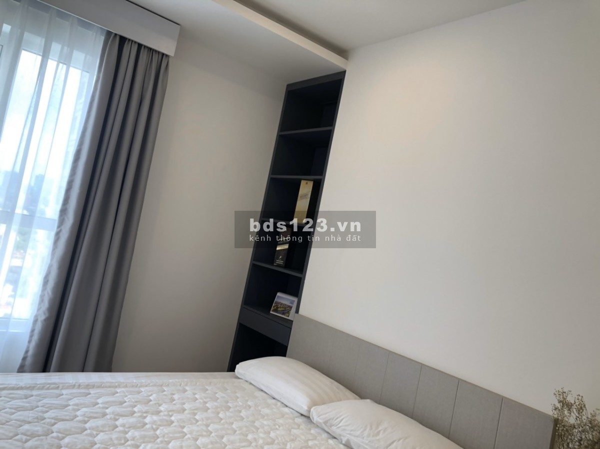 Chính chủ Terra Royal cần bán 2PN, diện tích sử dụng 71m2, giá bán 8.3 tỷ. LH: 0362668864