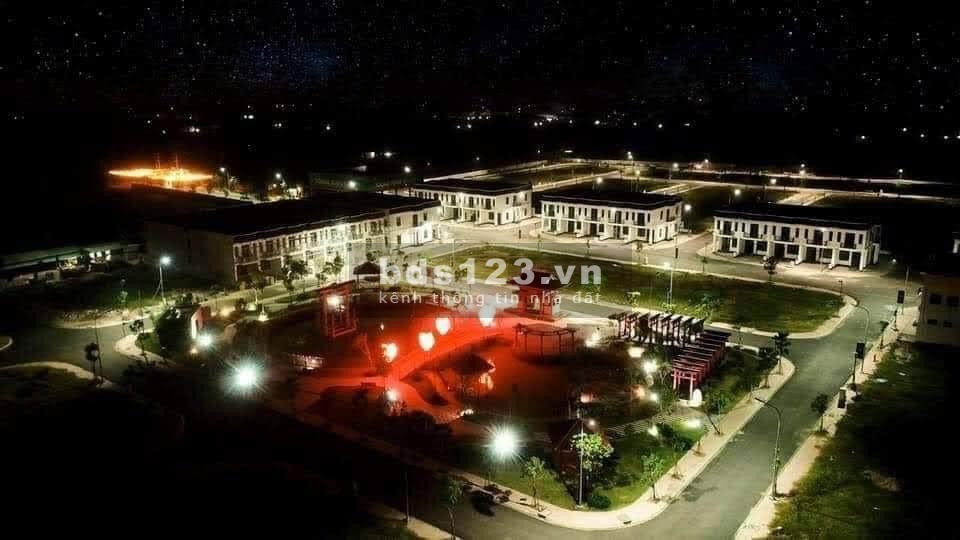 Nhà phố Young Town tây bắc Sài Gòn, Từ 1,2ty/ nền thổ cư 100% có SHR, mặt tiền 18m