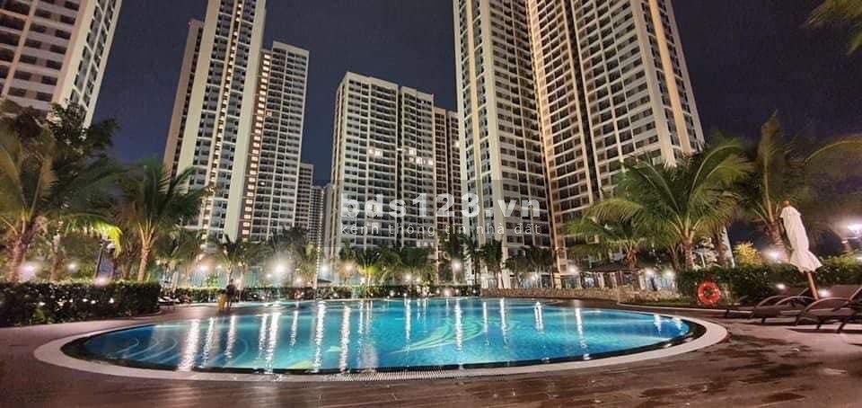 Kẹt tiền cần bán gấp căn hộ Vinhome Quận 9 - Tặng nội thất như hình hỗ trợ vay ngân hàng