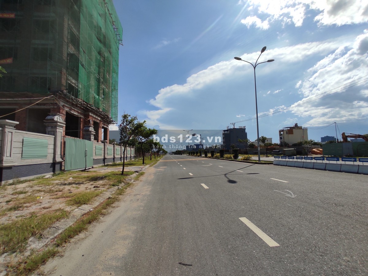 Hàng siêu đẹp! đất sổ đỏ ven sông, 2 mặt tiền, liền kề khối thương mại, lh ngay