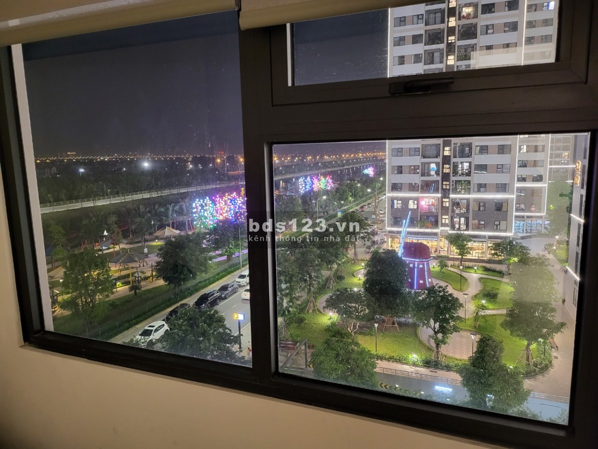 Bán gấp căn 2 ngủ 1WC giá bán 1.520 triệu Vinhoems Ocean Park tầng trung giá tốt