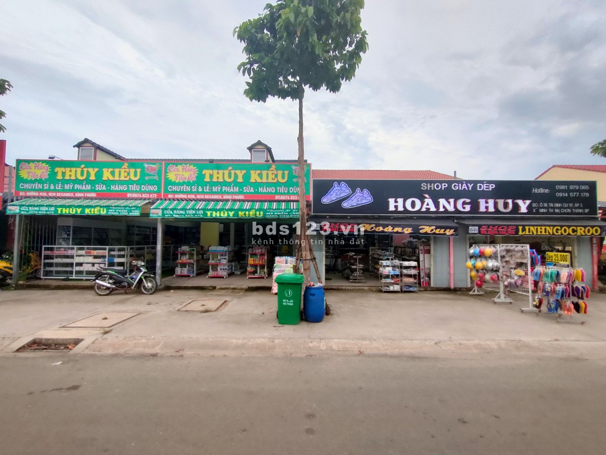 Lô đất cách khu công nghiệp 311 hecta của Becamex, chợ N3B và Bệnh Viện chỉ 100m.
