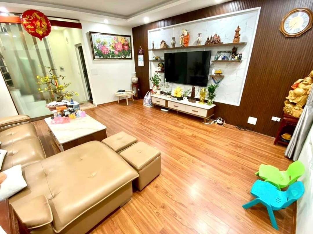 Siêu phẩm nhà đúc 4 tầng Trần Khát Chân kiên cố DT 38m² gần hồ, gần ô tô, giá chỉ 3,8 tỷ đồng