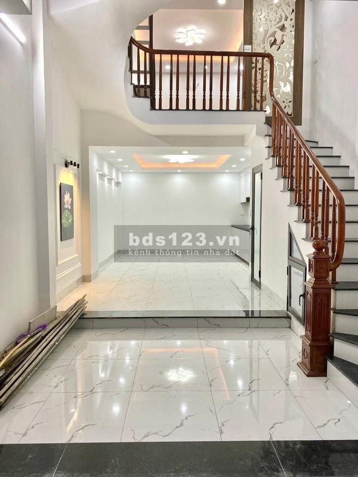 Bán nhà đẹp Bùi Xương Trạch ngõ rộng FULL tiện ích nhà đúc 5 tầng chắc chắn