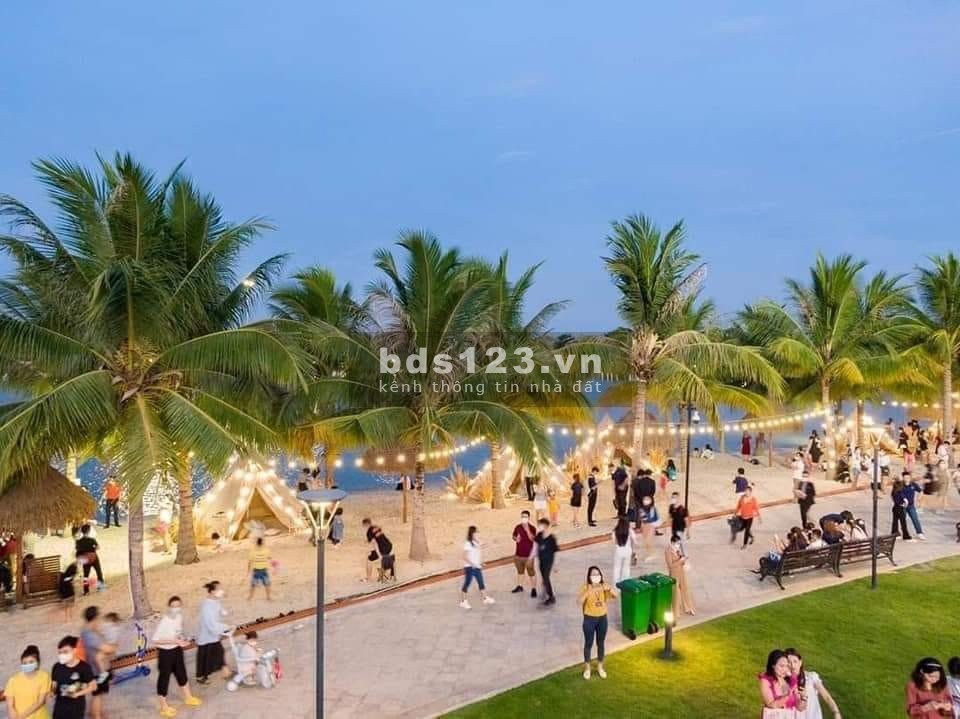 Cần Bán chung cư 2PN, đầy đủ nội thất tại đô thị Vinhomes Grand Park, Quận 9
