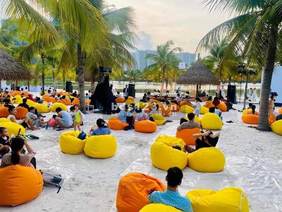 Cần Bán chung cư 2PN, đầy đủ nội thất tại đô thị Vinhomes Grand Park, Quận 9