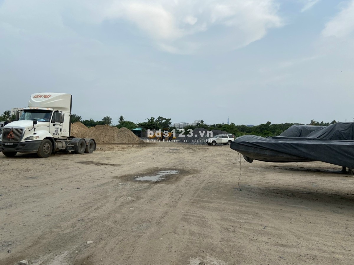 Cho thuê đất diện tích sử dụng 5100m2 Đường Lý Tế Xuyên, Linh Đông, Thủ Đức