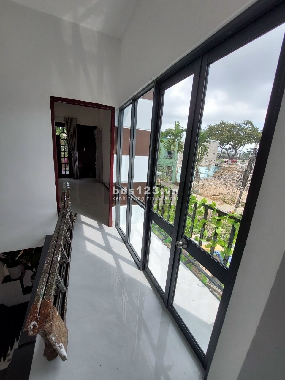 Nhà nguyên căn Hoà Thọ Đông Cẩm Lệ, 2 mặt tiền 4m, giá bán 2,7 tỷ đồng