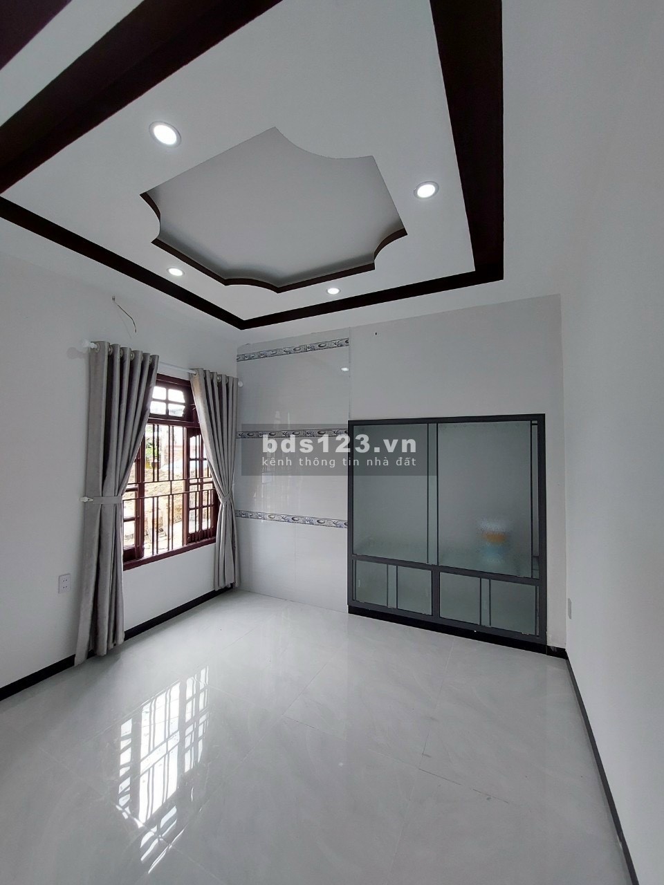 Nhà nguyên căn Hoà Thọ Đông Cẩm Lệ, 2 mặt tiền 4m, giá bán 2,7 tỷ đồng