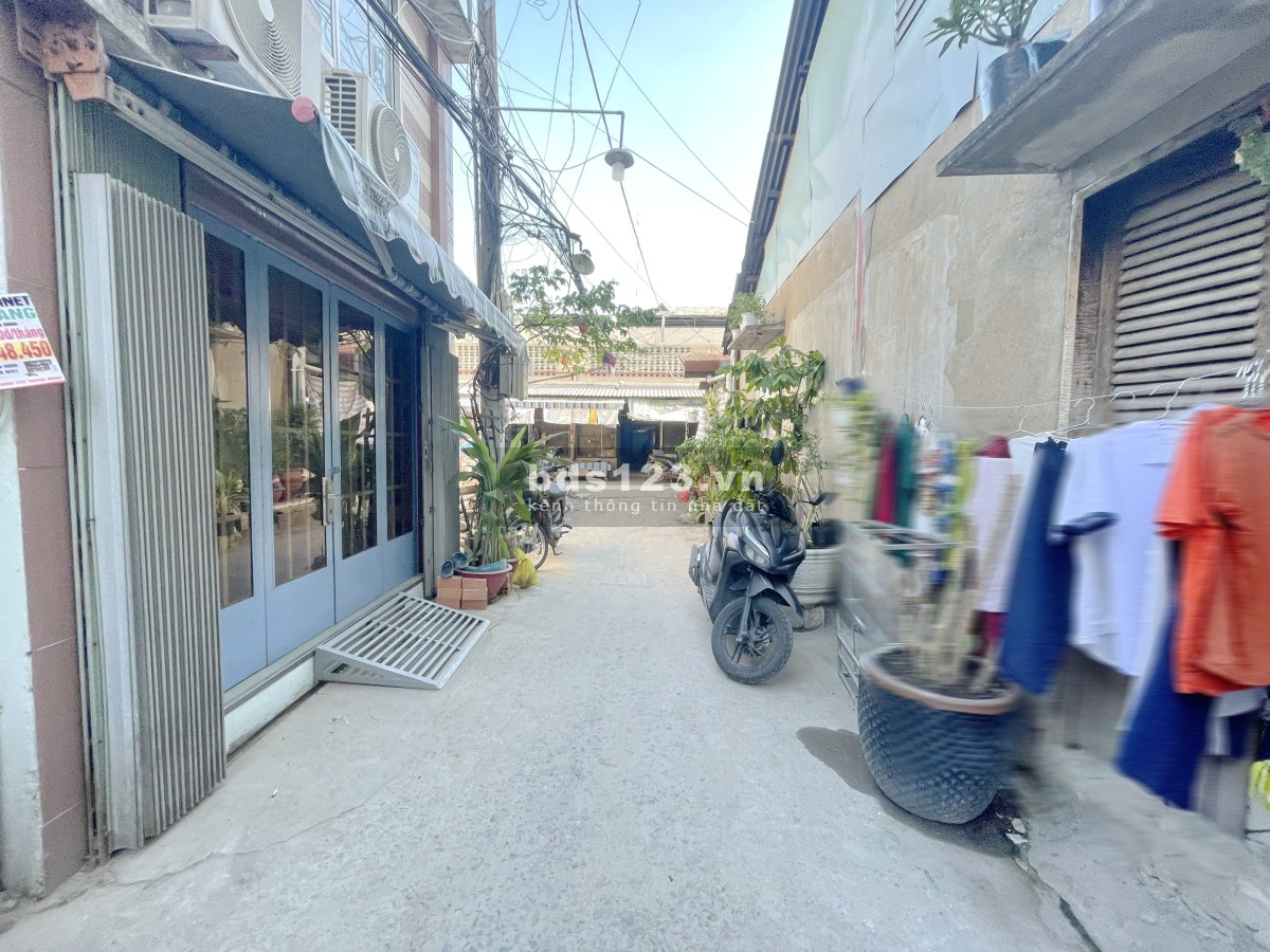 Bán nhà chính chủ giá tốt hẻm Trần Văn Khánh quận 7, sổ hồng riêng 0898.927.706