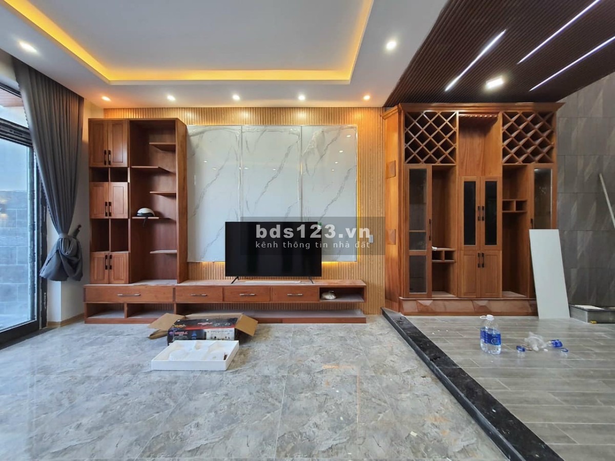 Bán nhà diện tích 5x20 kinh doanh, TT Bến Xe, Cẩm Lệ, giá rẻ, liên hệ 0393.252.555