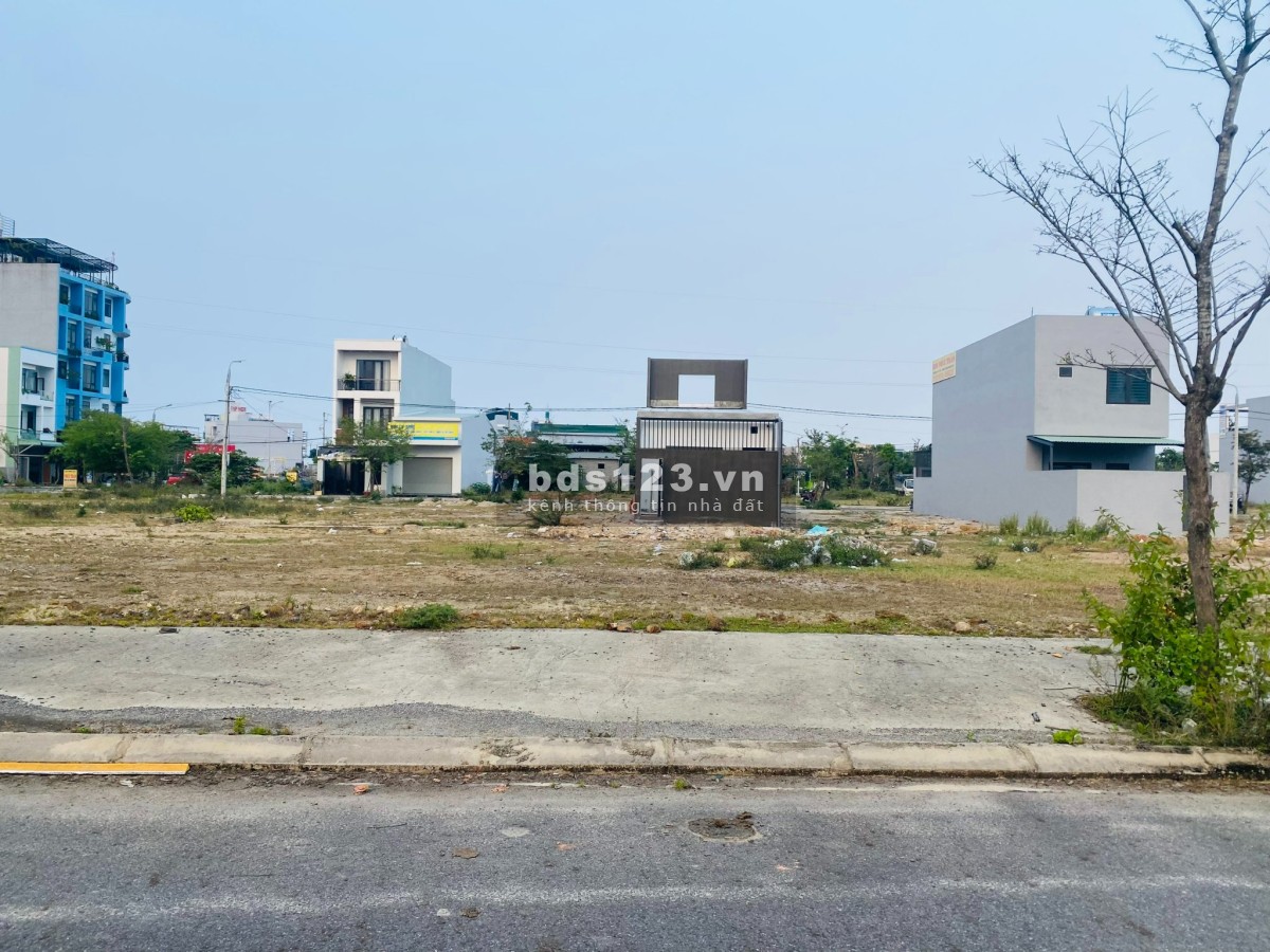 Bán đất nền Nam Hoà Xuân Hoà Quý Đà nẵng dtsd 105m2 gần trường, gần sông giá 3.27 tỷ