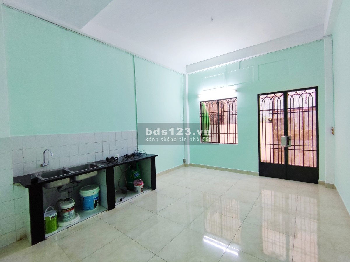 Cho thuê nhà nguyên căn dtsd 75m2 Hẻm Nguyễn Tri Phương, Quận 10 giá tốt thị trường