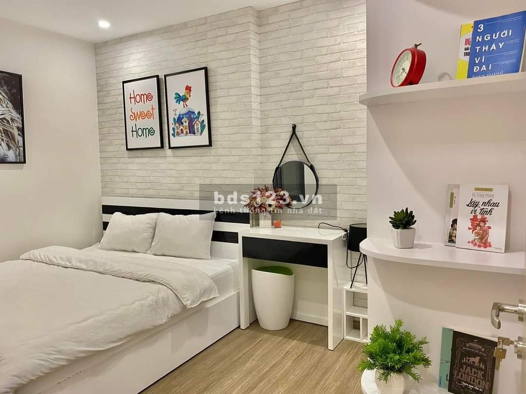 Chính chủ cần chuyển nhượng gấp căn 3 Phòng Ngủ 2 vs căn góc tầng 20 : Giá 2.330 triệu VHOP