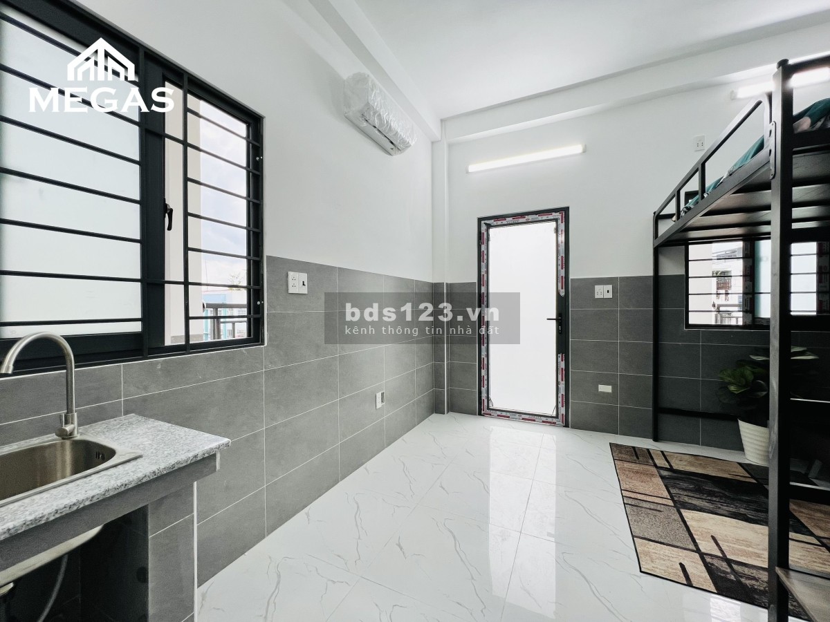 Căn Hộ mới 100% - Ban Công ngay Âu Cơ qua Lê Đại Hành 4p Tân Phú Quận 11 Quận 10