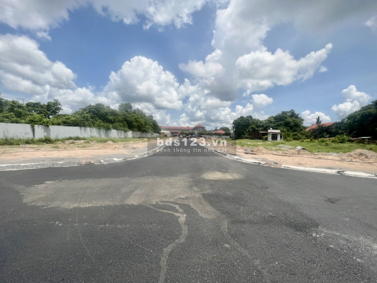 Chính chủ bán lô phường Phú Mỹ đối diện khu chung cư 18 tầng, gần cảng Cái Mép Thị Vải.