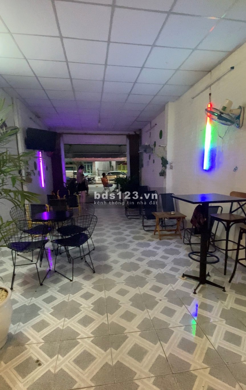 Cho thuê nhà 4x21 mặt tiền đường khu Phú Thuận, giá 10 triệu/tháng lhcc