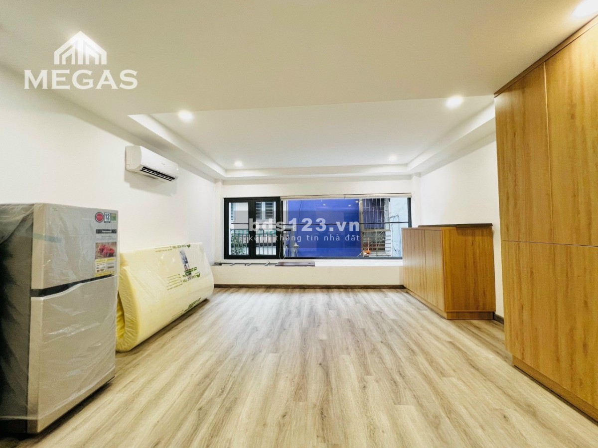 Căn hộ dịch vụ giá tốt full nội thất bancol riêng thoáng mát ngay vòng xoay Phú Lâm